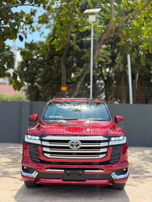 Toyota Land Cruiser 2021 Red