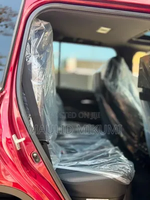 Toyota Land Cruiser 2021 Red