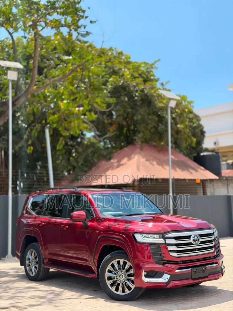 Toyota Land Cruiser 2021 Red