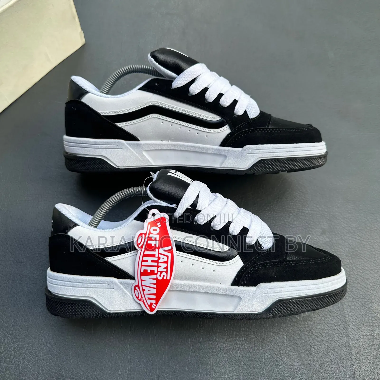 Vans Upland Sneakers Collection