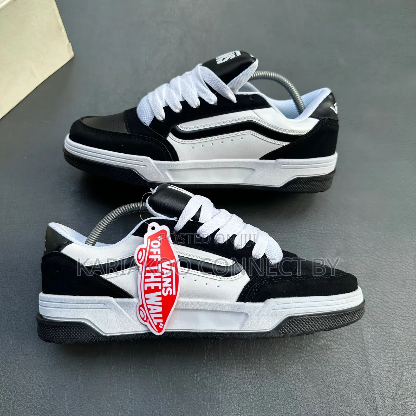 Vans Upland Sneakers Collection