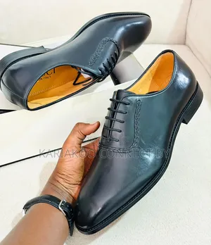 Gucci Executive Leather Oxfords
