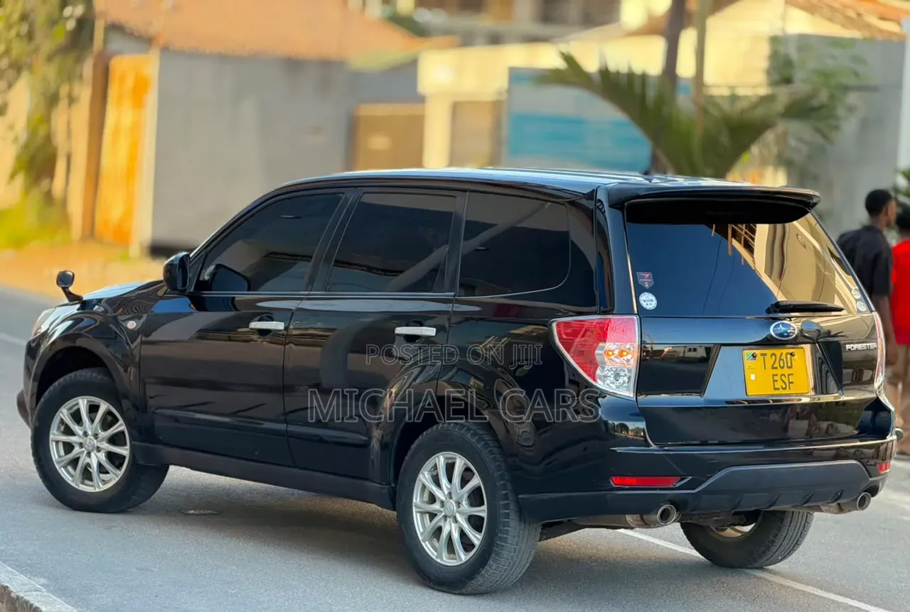 Subaru Forester 2011 Black