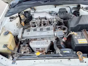 Toyota Carina 2001 White