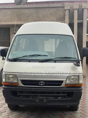 Toyota HiAce 1997 White