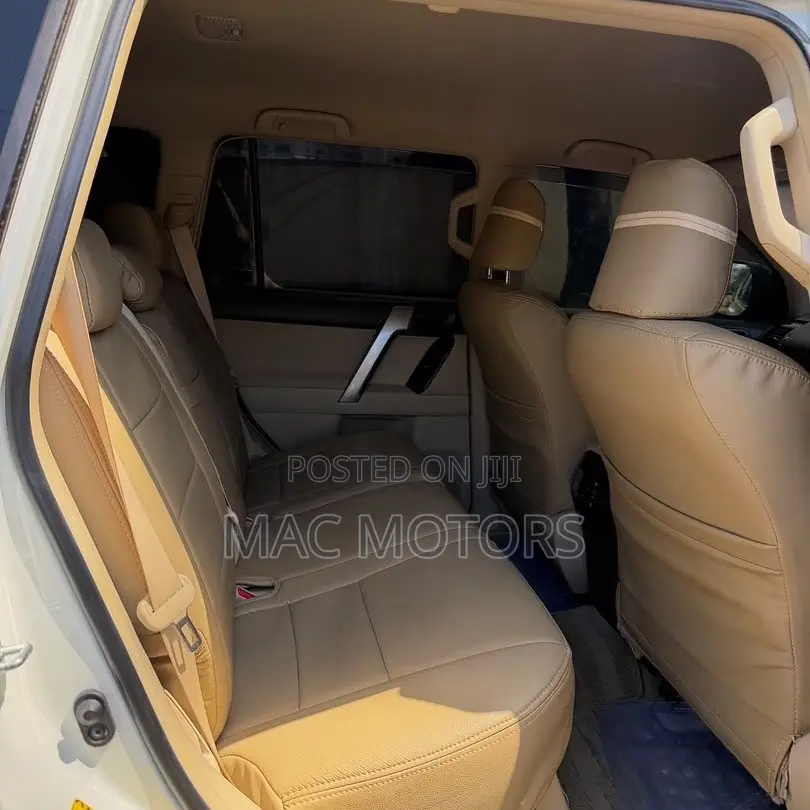 Toyota Land Cruiser Prado 2.8 2019 White