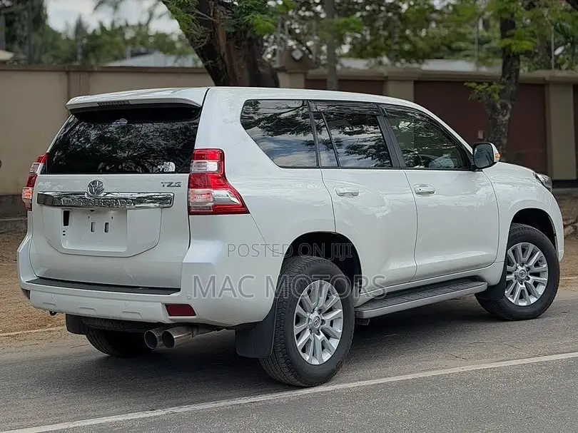Toyota Land Cruiser Prado 2.8 D-4D 2016 White
