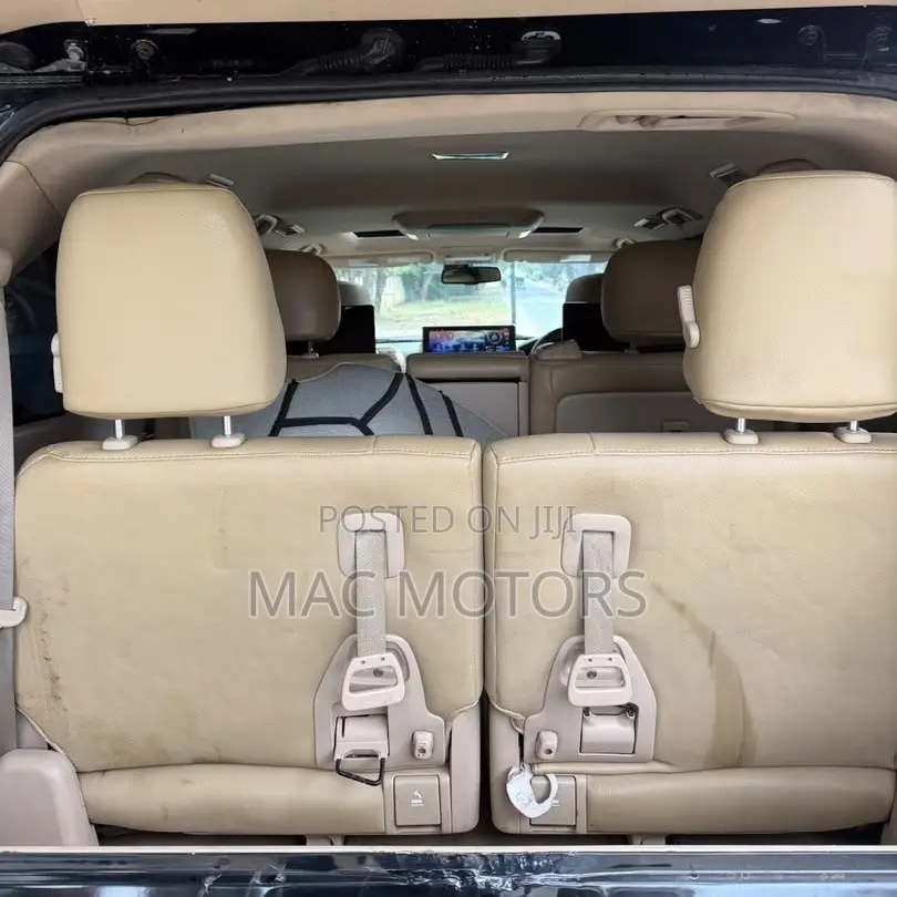 Toyota Land Cruiser 2016 Black
