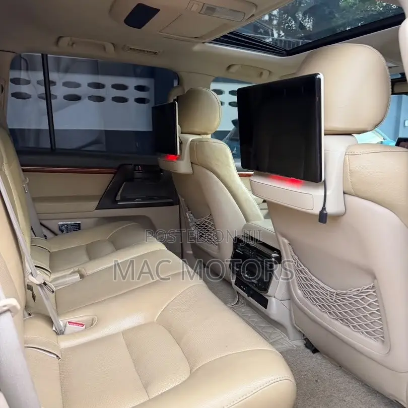 Toyota Land Cruiser 2016 Black