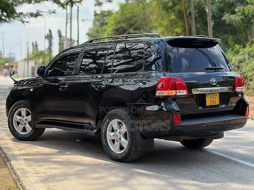 Toyota Land Cruiser 2009 Black