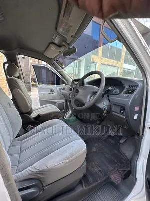 Toyota Noah 2001 White