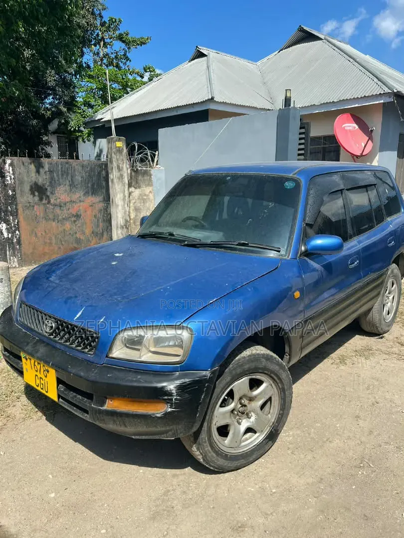 Toyota RAV4 1999 Blue