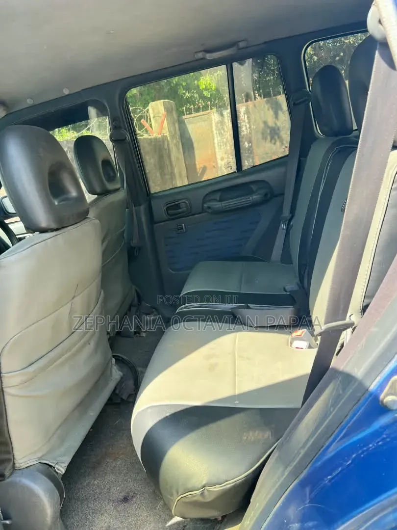 Toyota RAV4 1999 Blue