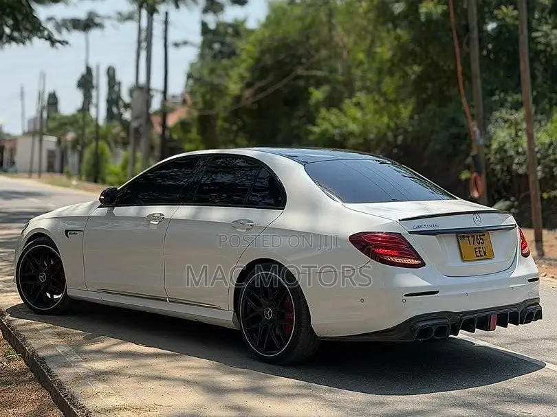 Mercedes-Benz E200 2017 White