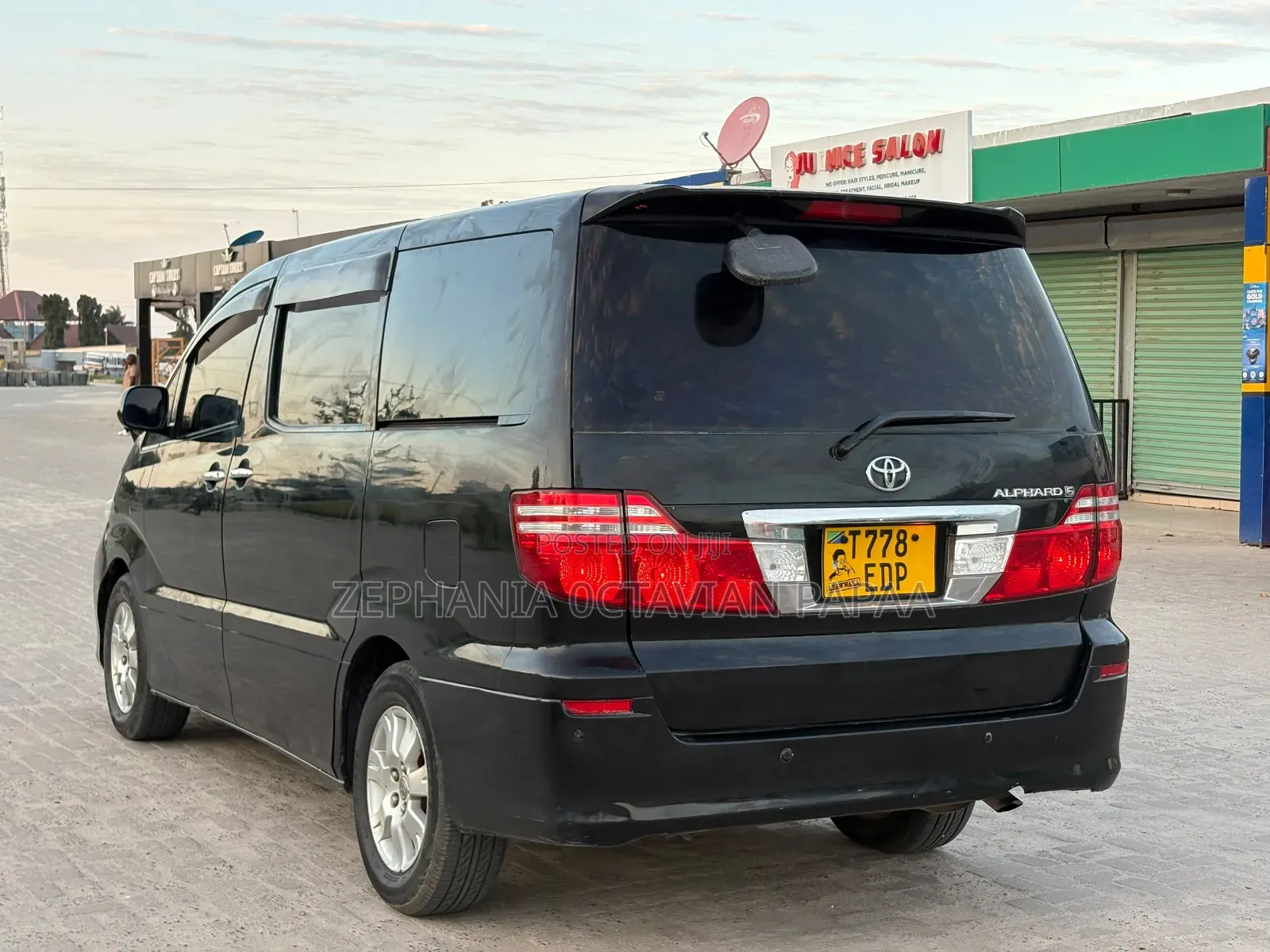 Toyota Alphard 2006 Black
