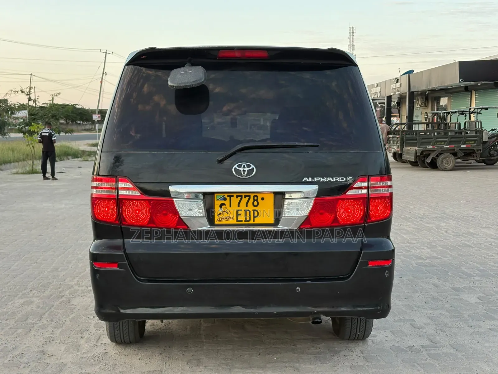 Toyota Alphard 2006 Black