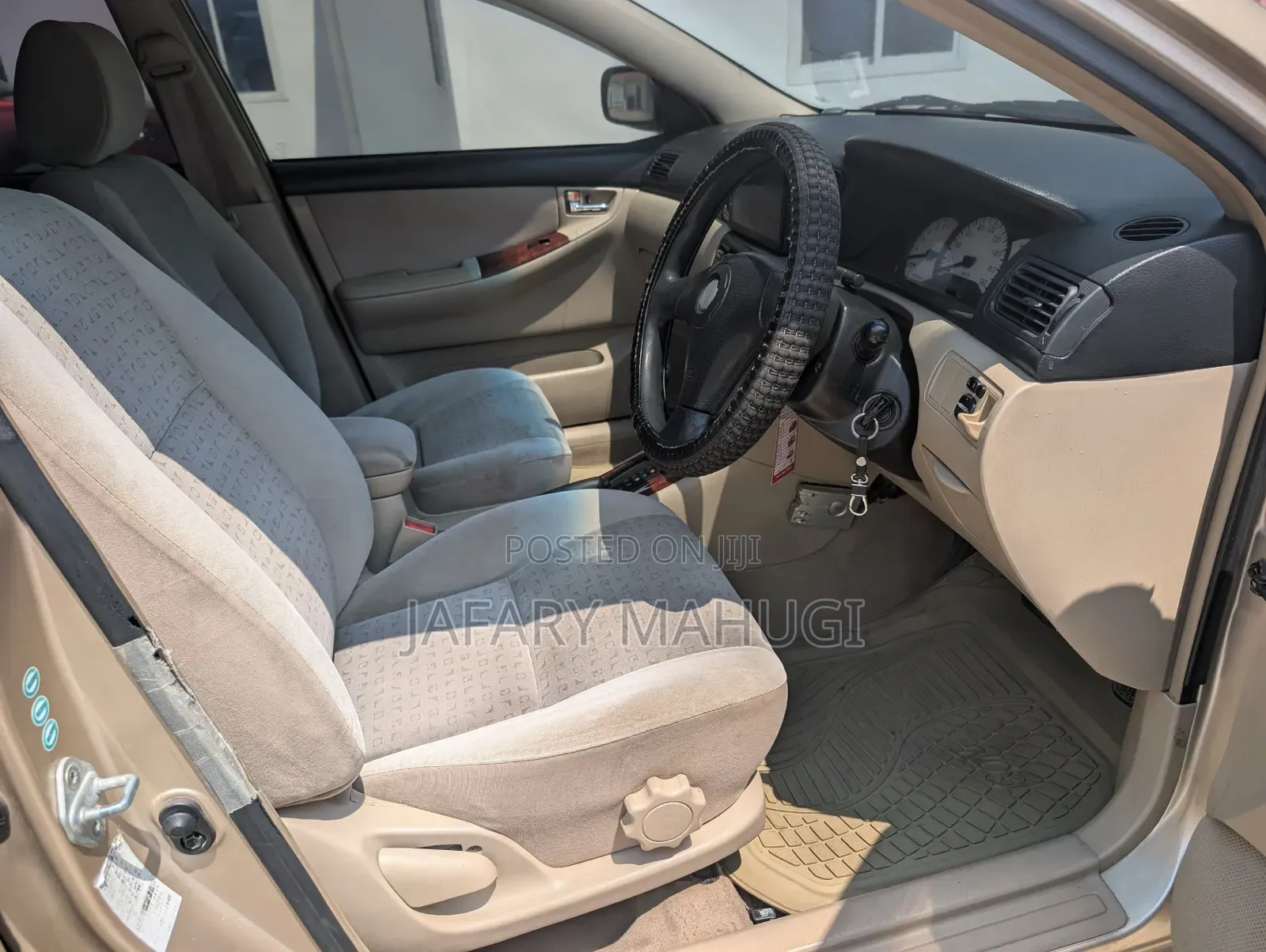 Toyota Corolla RunX 2006 Gold