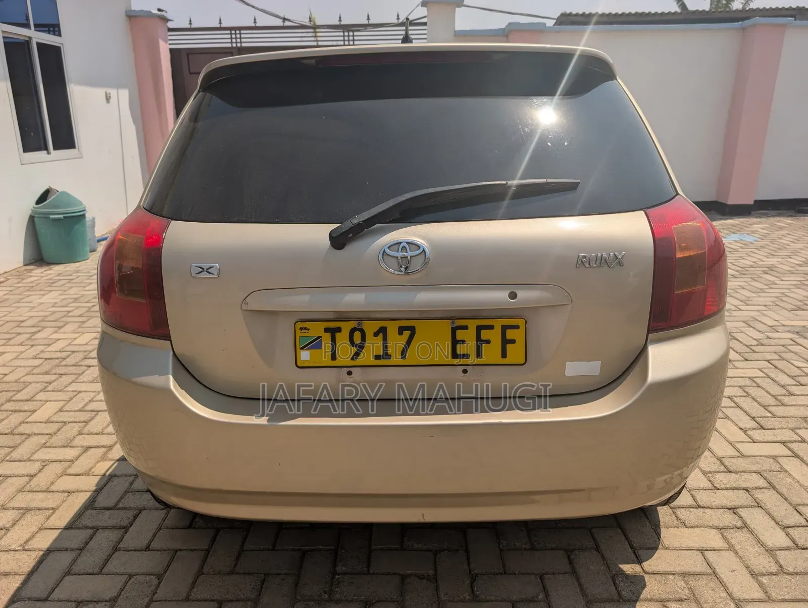 Toyota Corolla RunX 2006 Gold