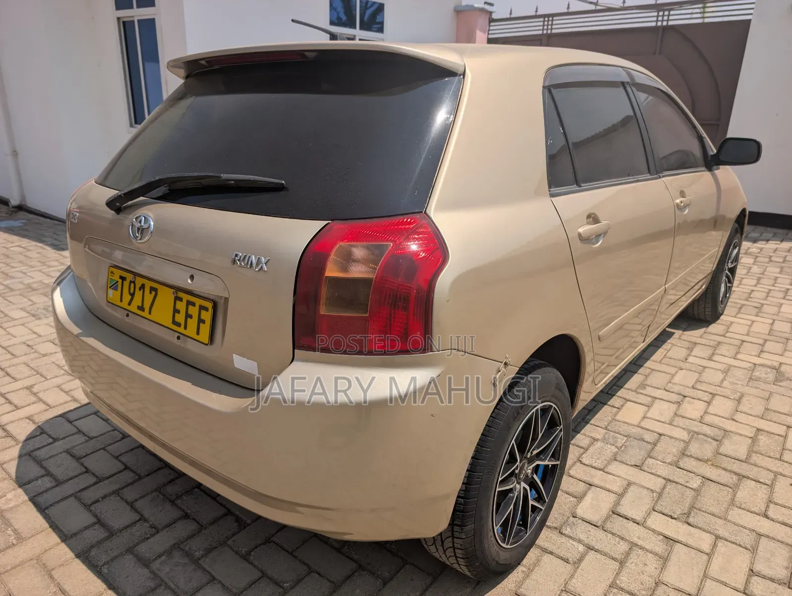 Toyota Corolla RunX 2006 Gold