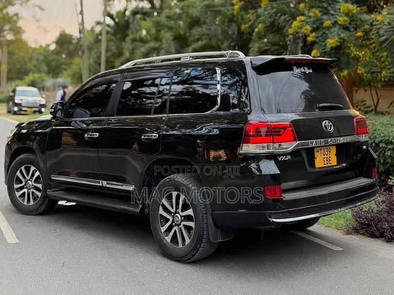 Toyota Land Cruiser 2014 Black