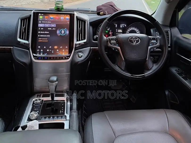 Toyota Land Cruiser 2014 Black