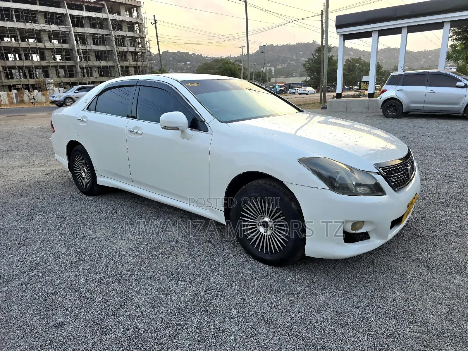 Toyota Crown 2009 White
