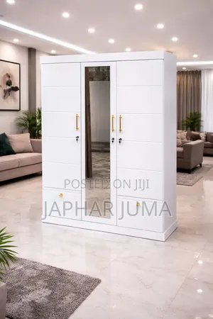 Wardrobe 3 Doors