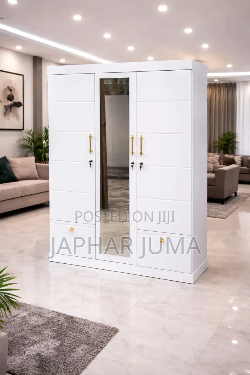 Wardrobe 3 Doors