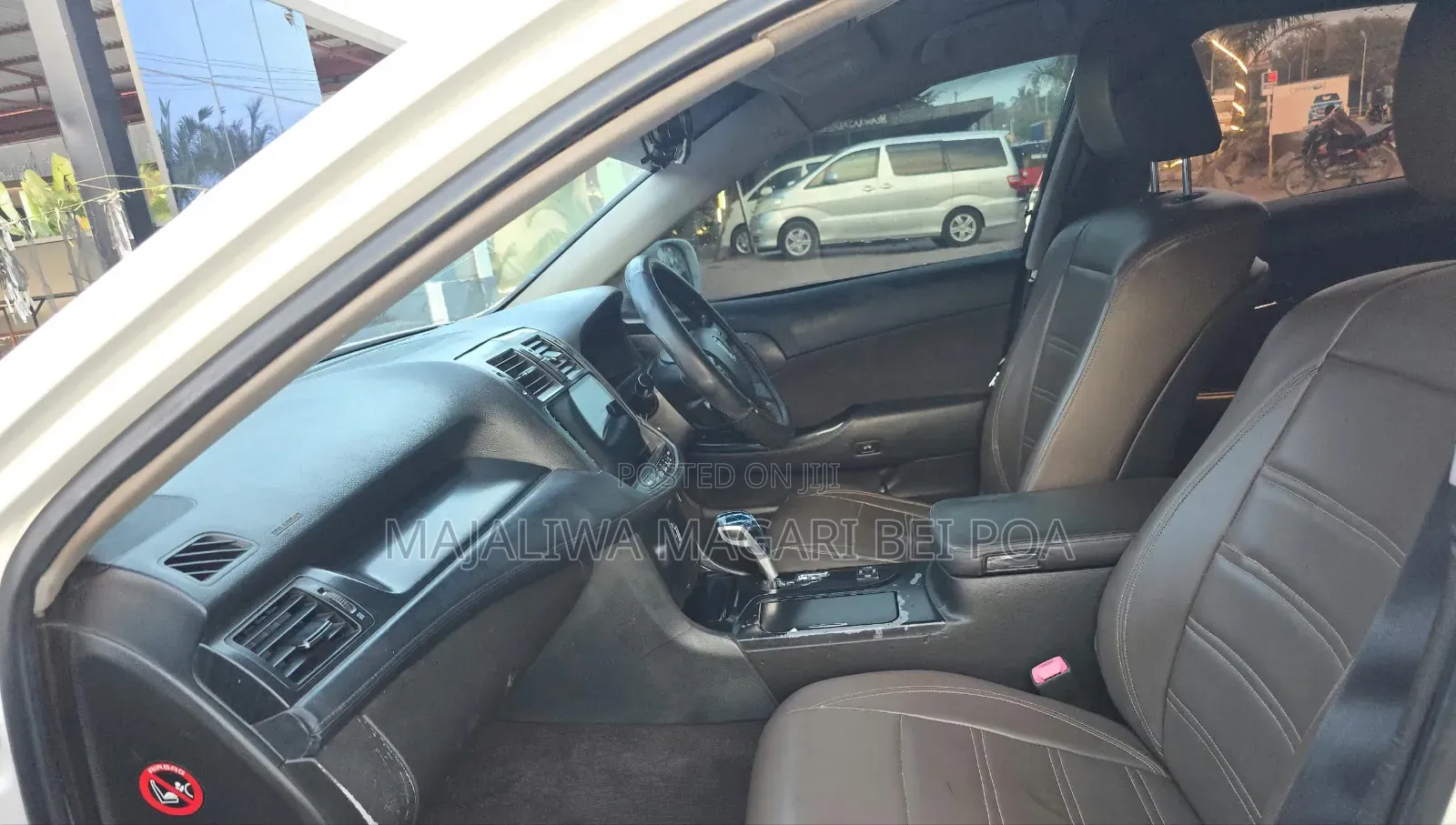Toyota Crown 2009 White