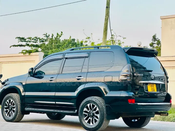 Toyota Land Cruiser Prado 2008 Black