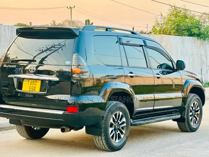 Toyota Land Cruiser Prado 2008 Black