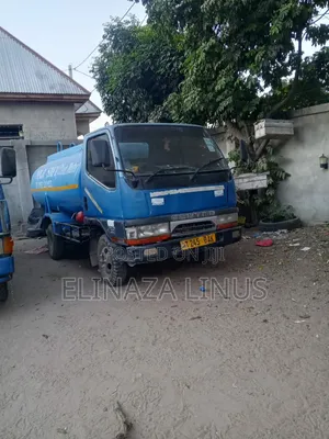 Mitsubishi Canter Ya Mizigo Unawasha Na Kuondoka