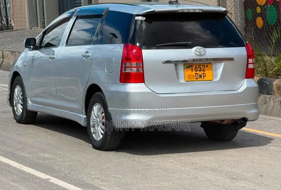 Toyota Wish 2003 Silver
