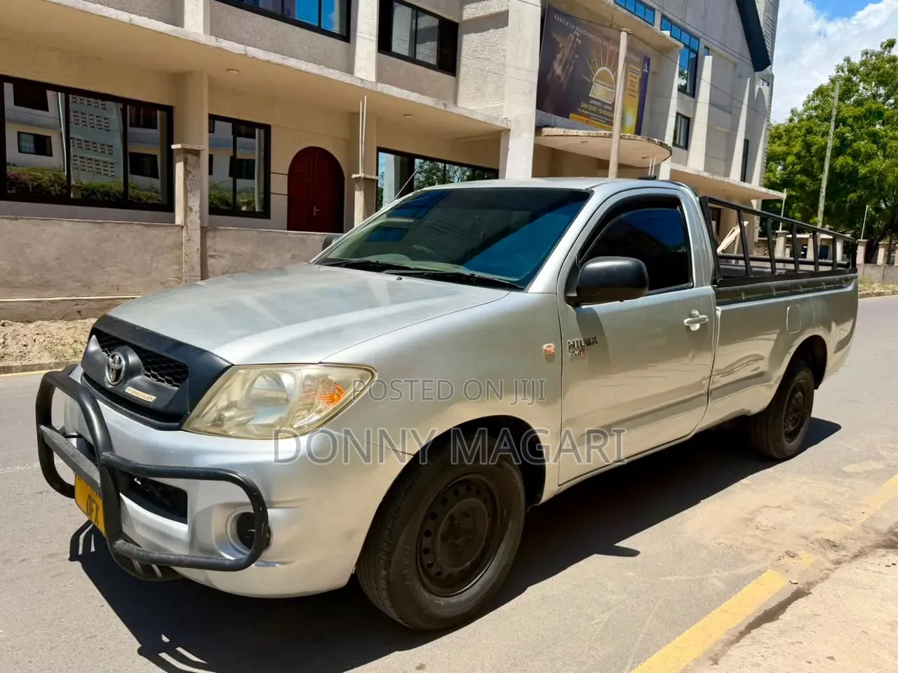 Toyota Hilux 2020 Gray
