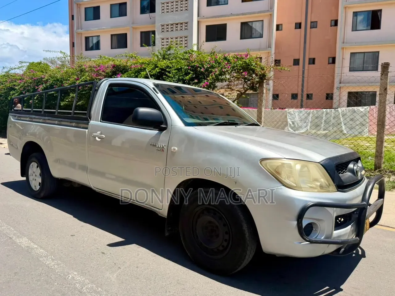 Toyota Hilux 2020 Gray