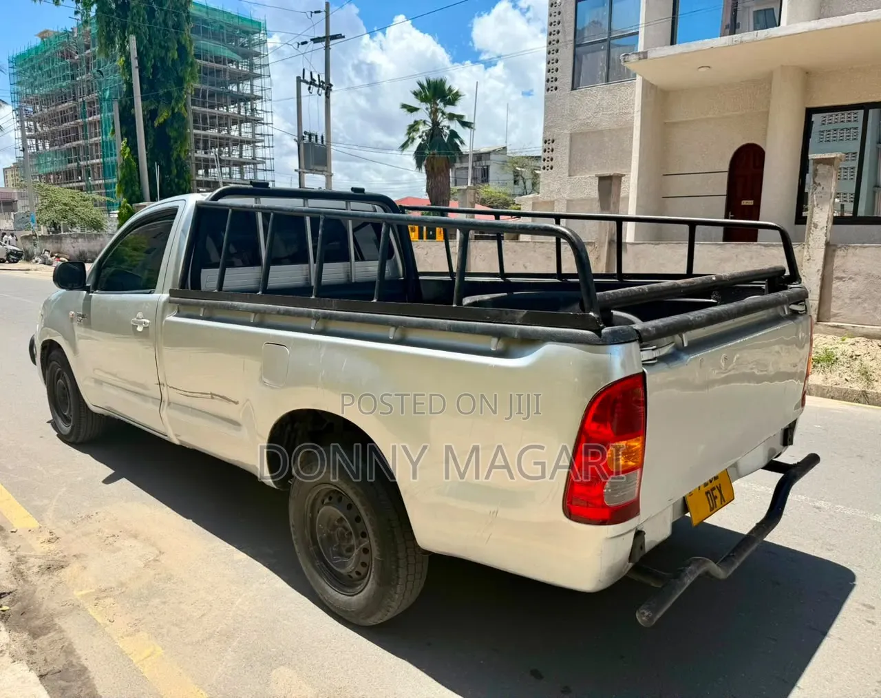Toyota Hilux 2020 Gray