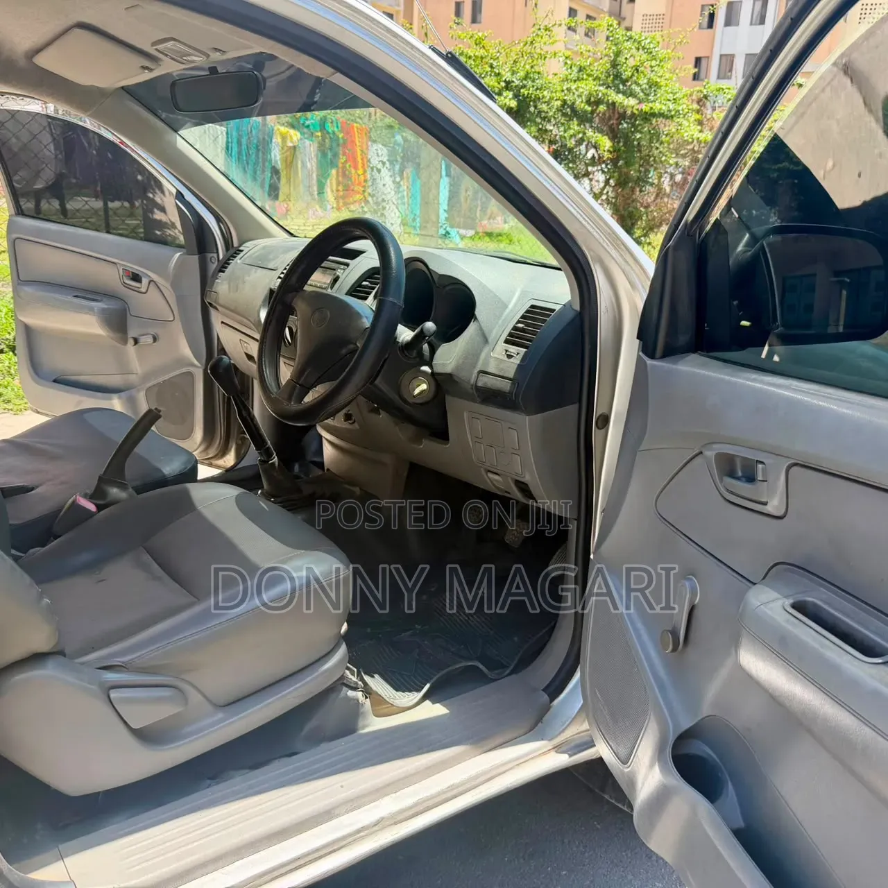 Toyota Hilux 2020 Gray