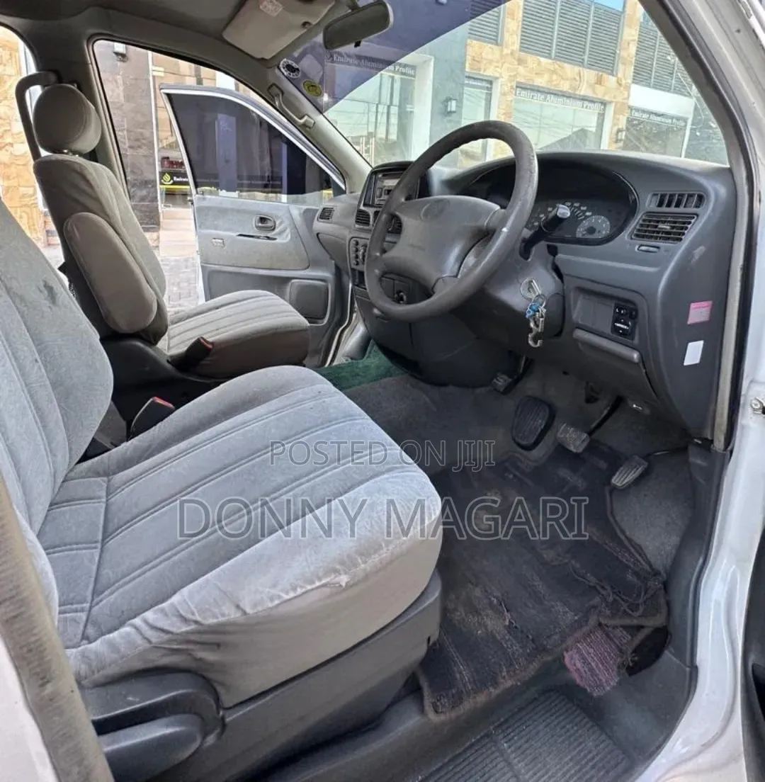 Toyota Noah 2008 White