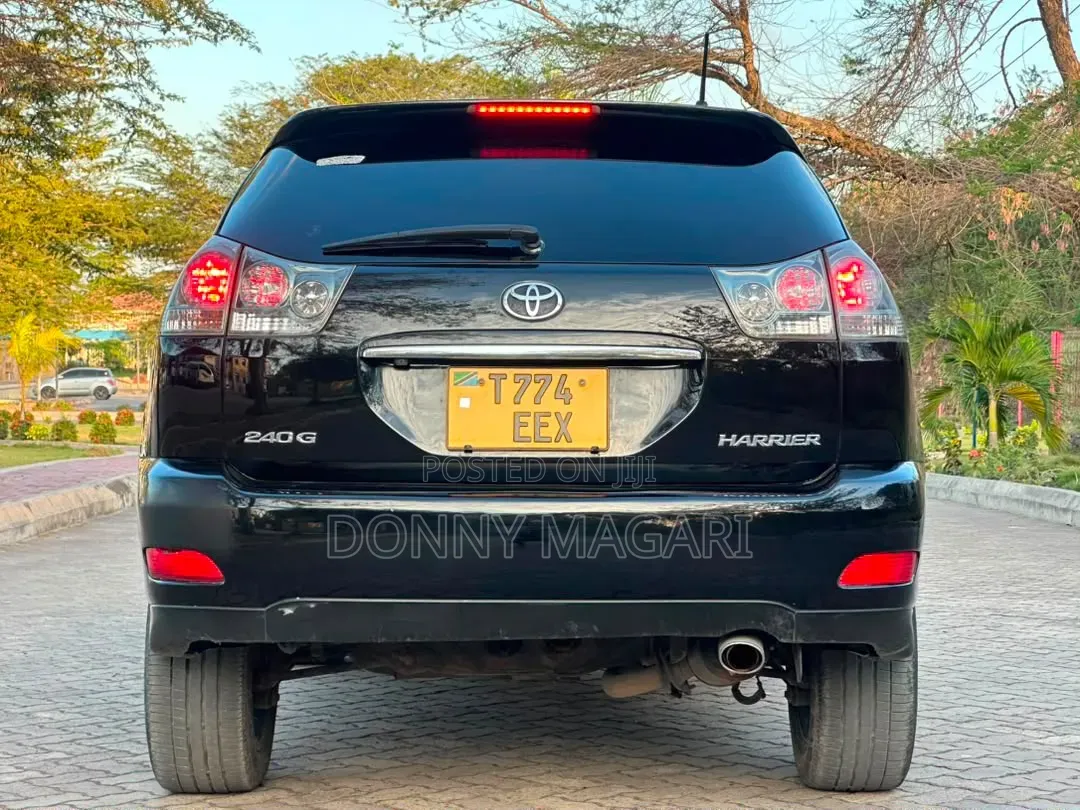 Toyota Harrier 2005 Black