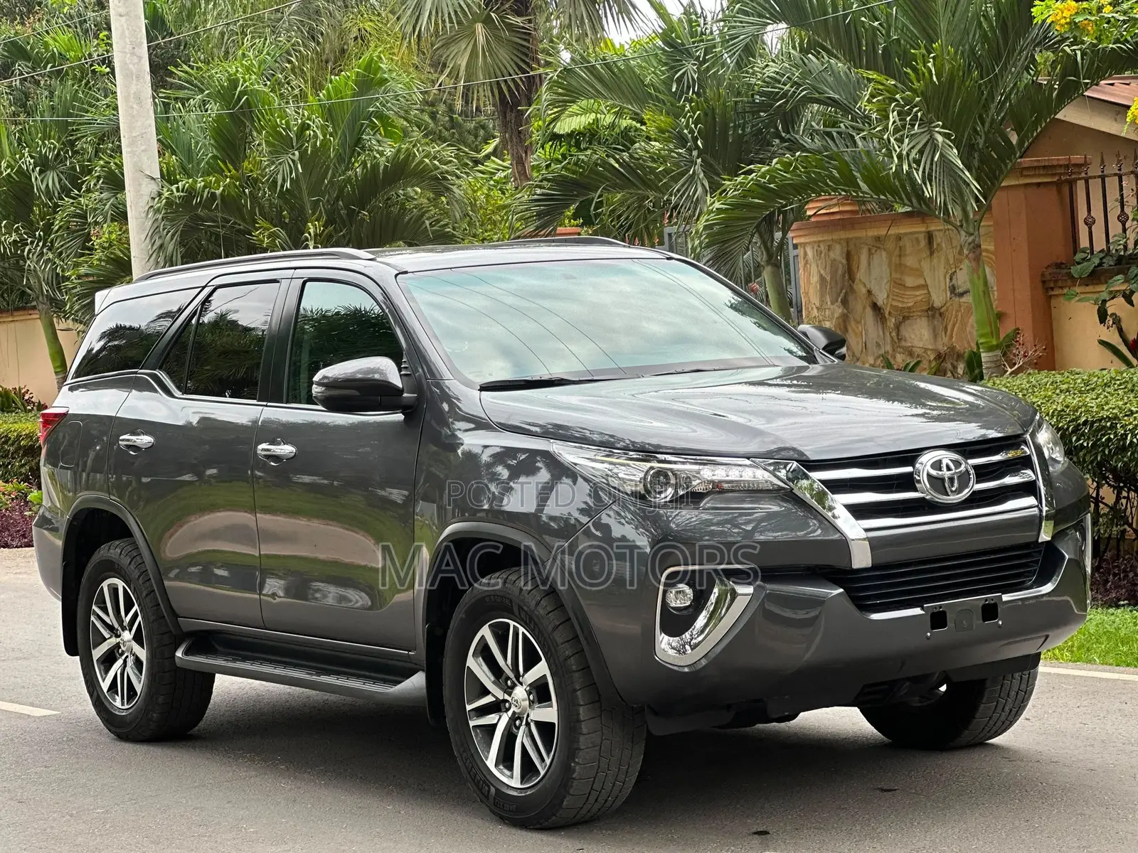 Toyota Fortuner 2.8 D AWD 2018 Gray