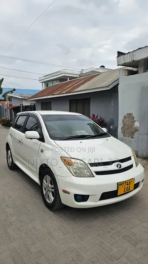 Toyota IST 2006 White