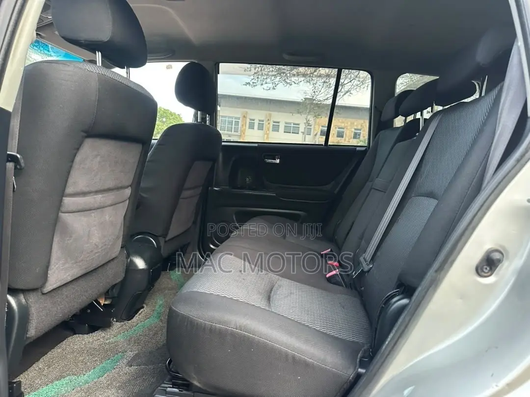 Toyota Kluger 2007 Silver