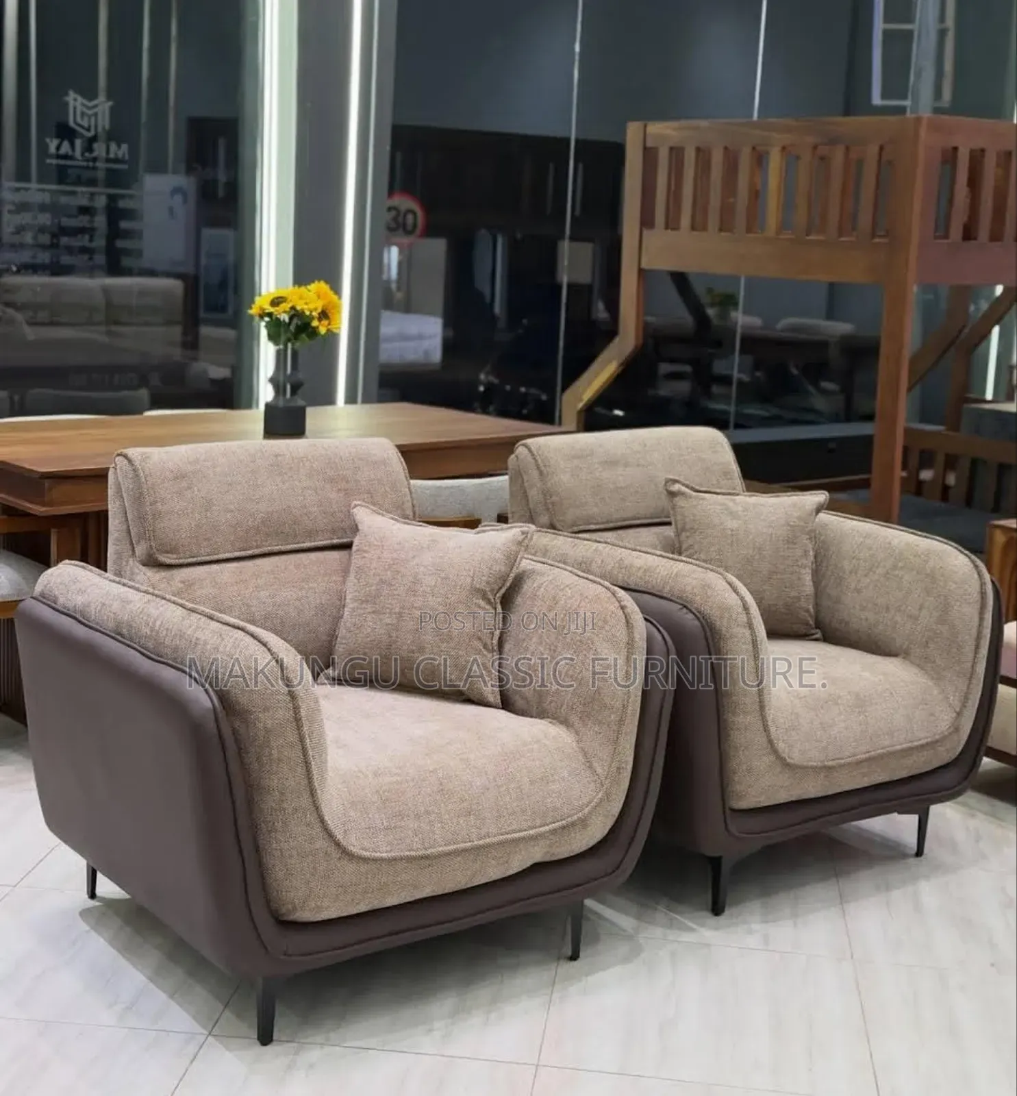Modern and Quality Sofa Sets 3,2,1,1 Ni Turkish Fabrics Na Leather
