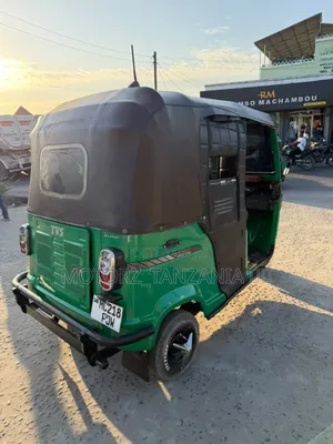 TVS King Deluxe Plus iTouch Start 2026 Green