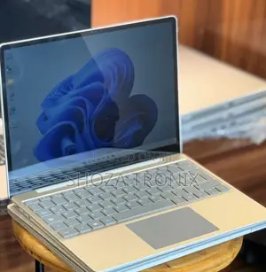 Laptop Microsoft Surface Go 8GB Intel Core i5 SSD 256GB