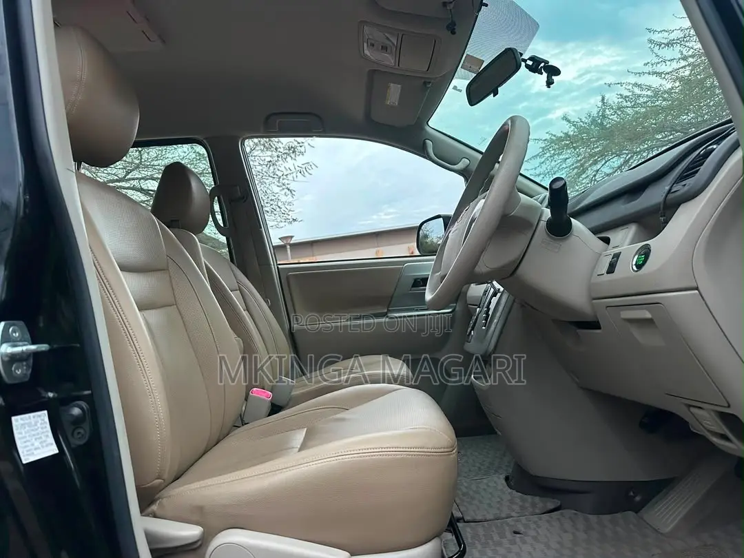 Toyota Noah 2009 Black