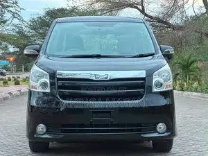 Toyota Noah 2009 Black