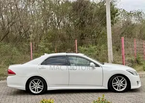 Toyota Crown 2011 White