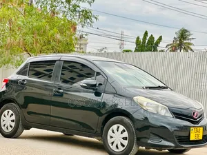 Toyota Vitz 2011 Black