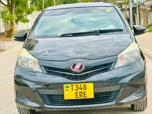 Toyota Vitz 2011 Black